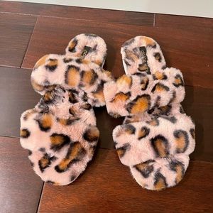 Dolce Vita Faux Fur Sandals! Size 8